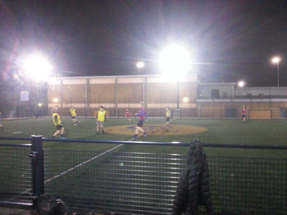 Cold night but still good turn out #platform4change #employabilitysolutions #liverpoolcouncil #lfcfoundation #anfieldsportscentre #anfieldboxingclub #alderhey #citysafe #togetherwebeatknifecrime together we keep young people safe.