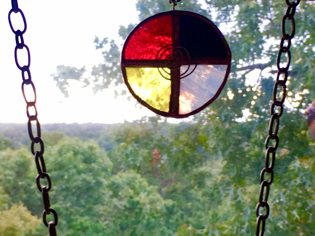 John_TwoHawks's tweet photo. This beautiful gift from our Irish friend Sue Donnellan now hangs in our window. It is a beautiful reminder of love, connection and friendship....
#suedonnellan #stainedglassart #irishartists #sacredhoop #medicinewheel #lakotairish #spiddalcraftvillage #spiddal #ireland https://t.co/xJls8a1Des