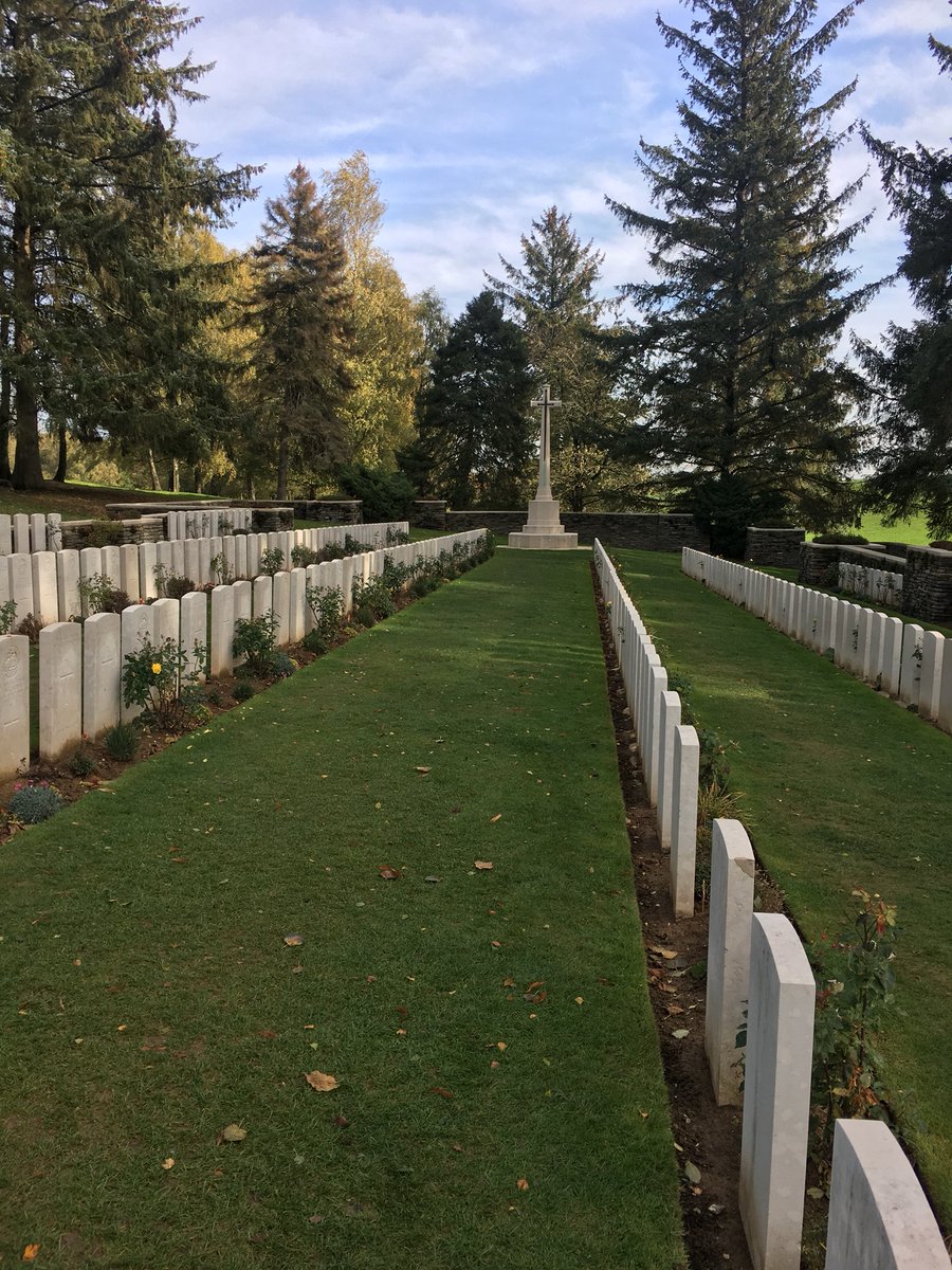 teachgeogblog's tweet photo. Incredible trip to the Battlefields of Belgium π§πͺ and France π«π· some incredibly reflective moments with the students #smrchs @SMRCHS #battlefields2018 #ww1 #centenary https://t.co/Z2dzH0dYL0
