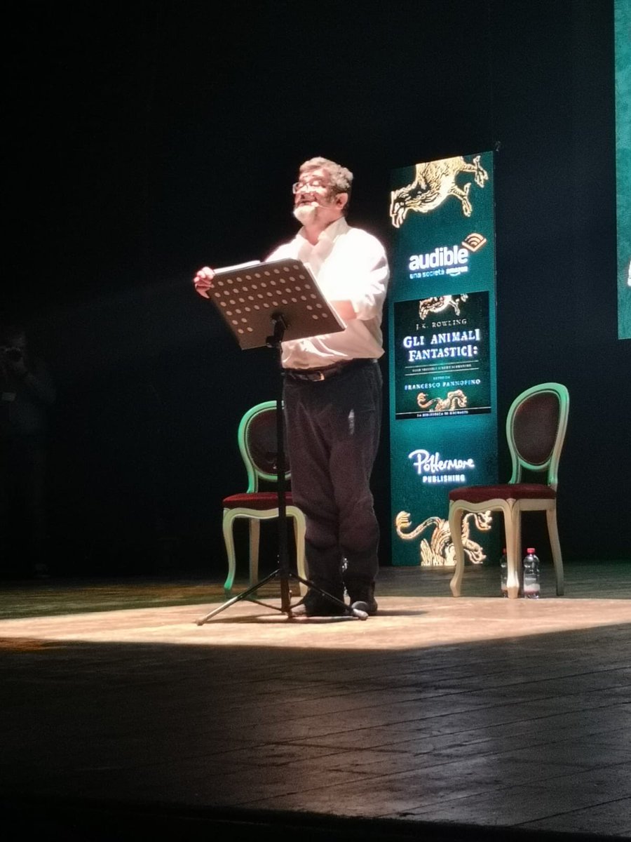 Audible.it (@audibleit) on Twitter photo Francesco Pannofino legge “Gli Animali Fantastici: dove trovarli”.
<a href="/LuccaCandG/">Lucca Comics & Games</a> #LuccaCG18 Francesco Pannofino legge “Gli Animali Fantastici: dove trovarli”.
<a href="/LuccaCandG/">Lucca Comics & Games</a> #LuccaCG18