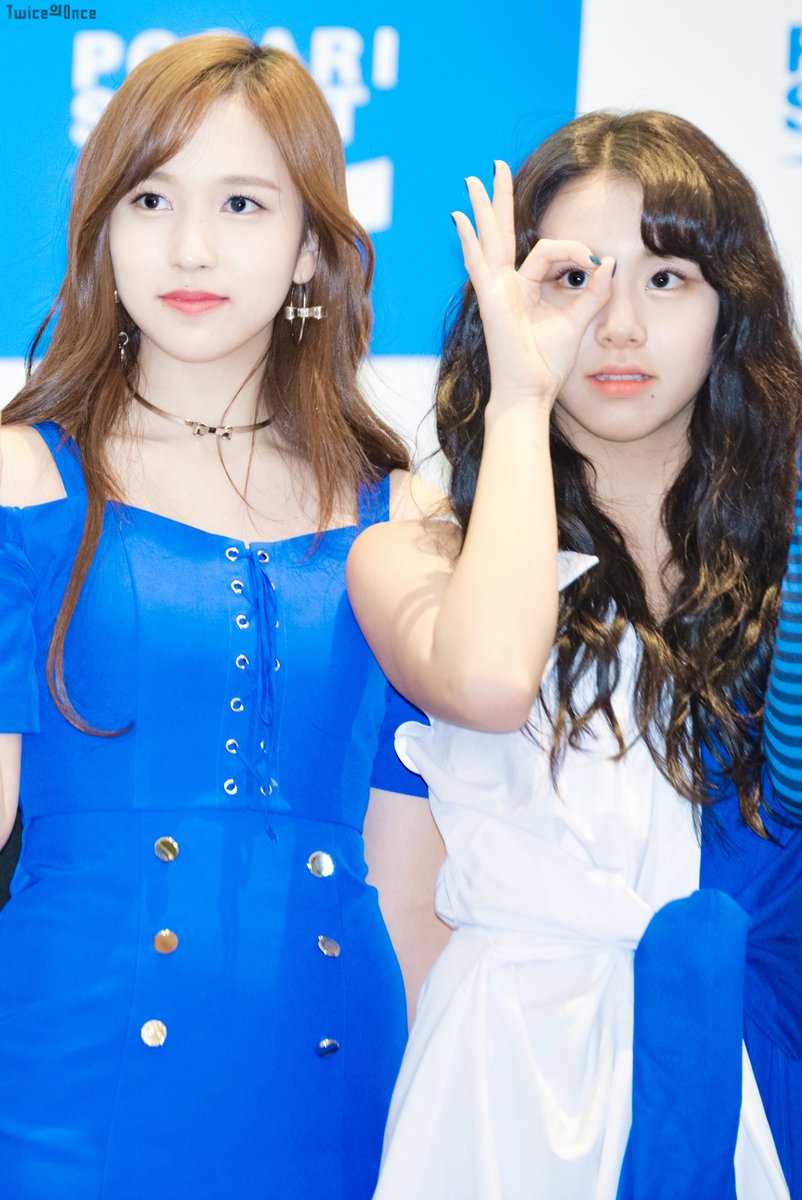 Once__tw's tweet photo. 18023 포카리 팬사인회 미챙 2p
#트와이스 #TWICE #미나 #MINA #ミナ #채영 #CHAEYOUNG #チェヨン
#미챙 https://t.co/As9nWlxSjI