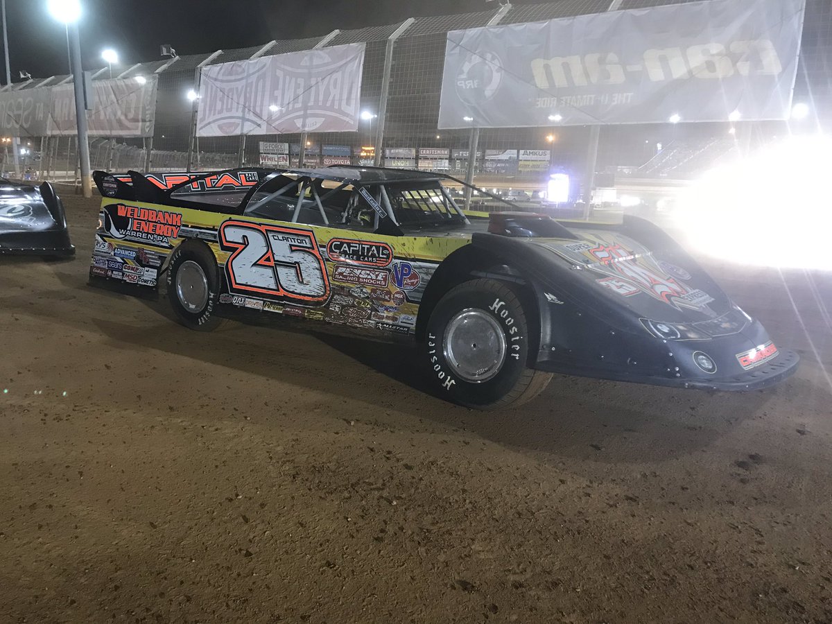 WoOLateModels tweet picture