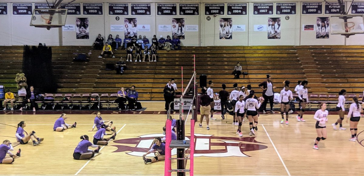 Lutcher at De La Salle volleyball