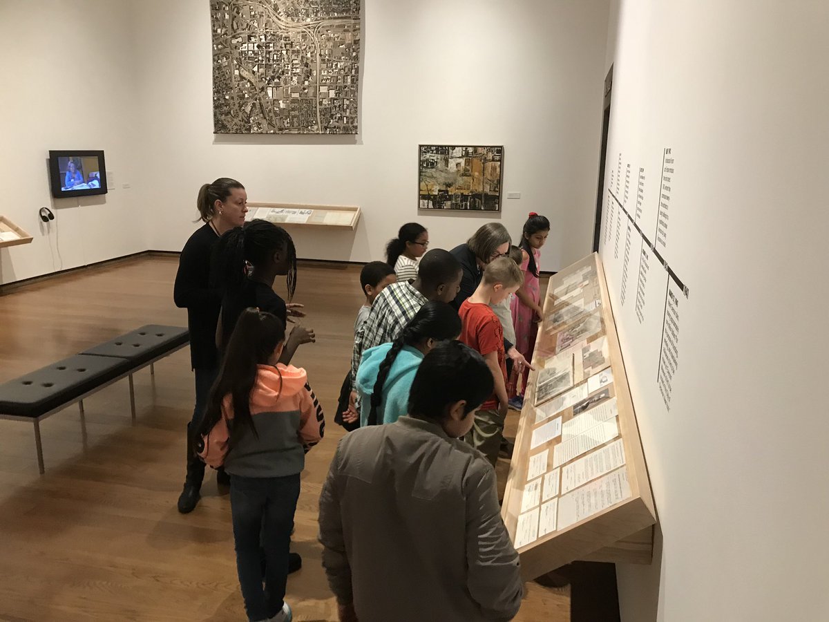 Our 5th grade Champions @FranklinElem2 had an #SCSDSuccess day at the Everson Museum! <a href="/SyracuseSchools/">Syracuse City School</a>  #SCSDArts