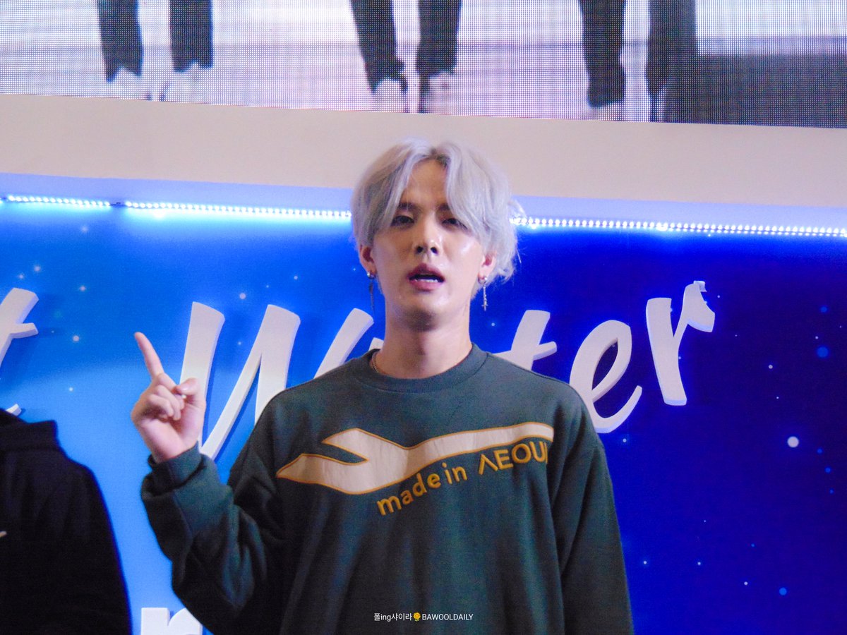 950207daily's tweet photo. 180916 [HD/PIC] All That Winter Korea Travel Fair 2018 - Part 1 @ Glorietta 2 Activity Center, Makati
.
@caroline2222216 #THEKING #더킹 #김바울 #바울 #bawool #kimbawool #김막내 #방짱 #폴오빠 #bawooldaily
.
🌻DO NOT EDIT/CROP LOGO🙏🌻 https://t.co/OV7CGYNyBZ