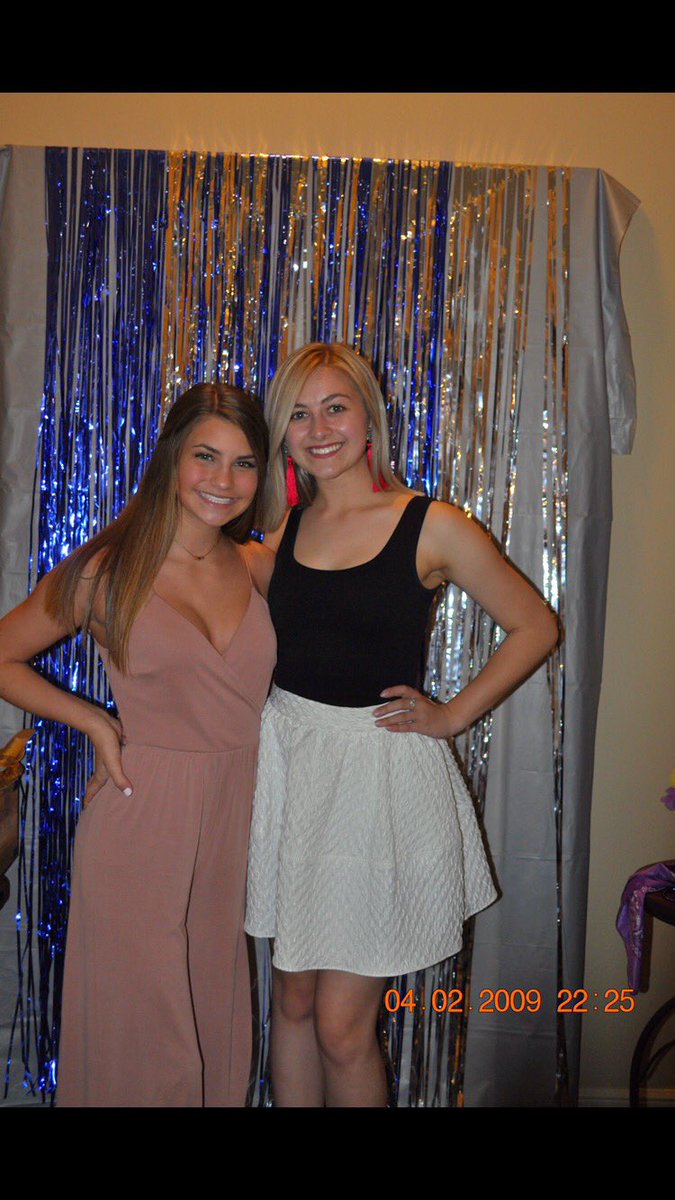 libbynewmann's tweet image. happy birthday to the most beautiful girl i know! i hope ur day was fab, ily🤩💓 @madisonneelyy1