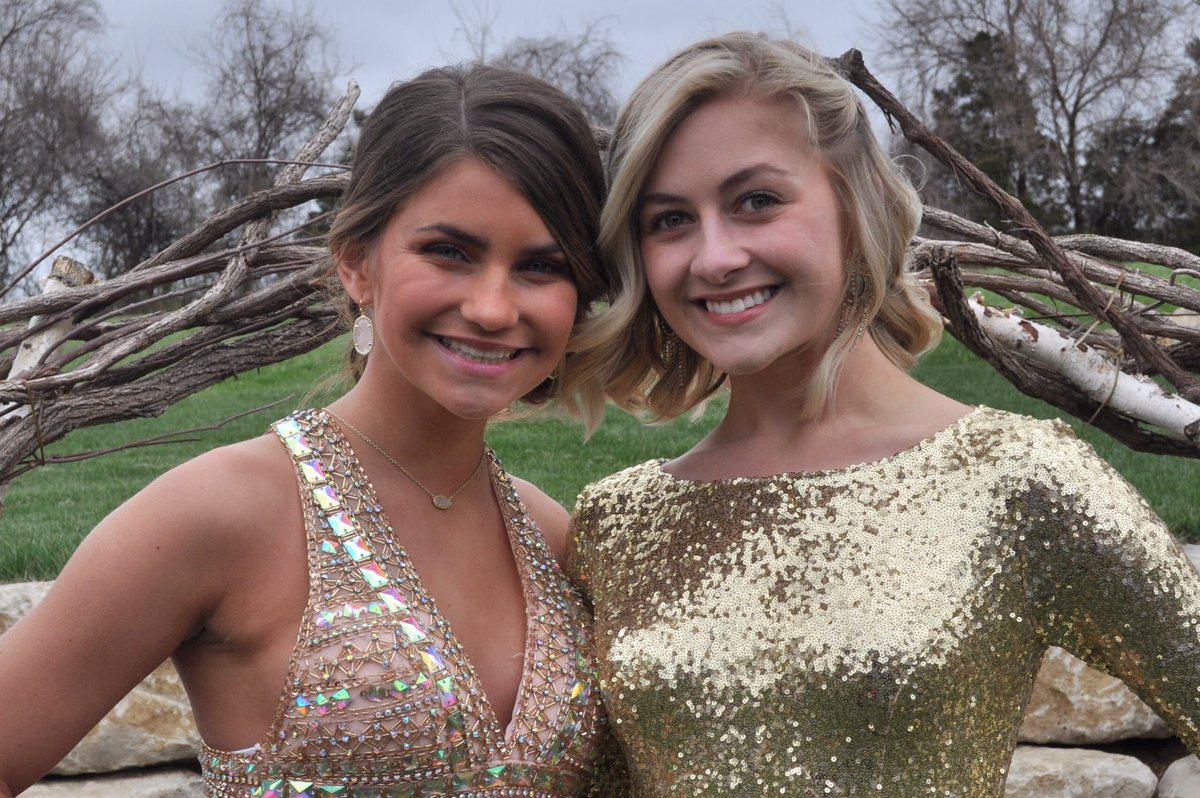 libbynewmann's tweet image. happy birthday to the most beautiful girl i know! i hope ur day was fab, ily🤩💓 @madisonneelyy1