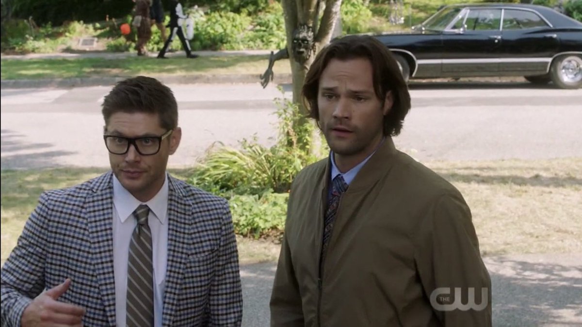 Magalicious8207's tweet photo. Those glasses remind me of those commercials for 6 flags. #Supernatural #grumpydean https://t.co/smTPT5LBMy