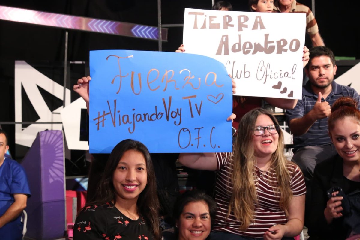 CombatePy's tweet image. El club de fans de @tierraadentropy vino a apoyar a su equipo en #BilleteRPC 🤝💸