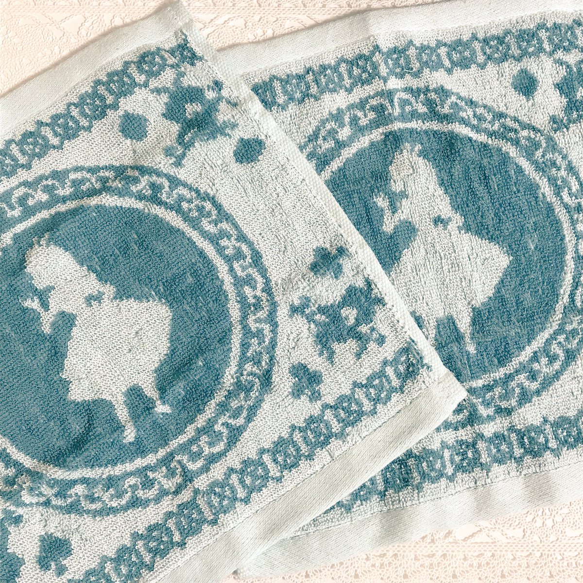 チェルシー A Twitter 先日カインズで買ってきたアリスのタオルハンカチセット 2枚で248円ですよ しまむらより安心価格じゃない 同じ絵柄でハンドタオル フェイスタオル バスタオルもありました アリス カインズ Cainz