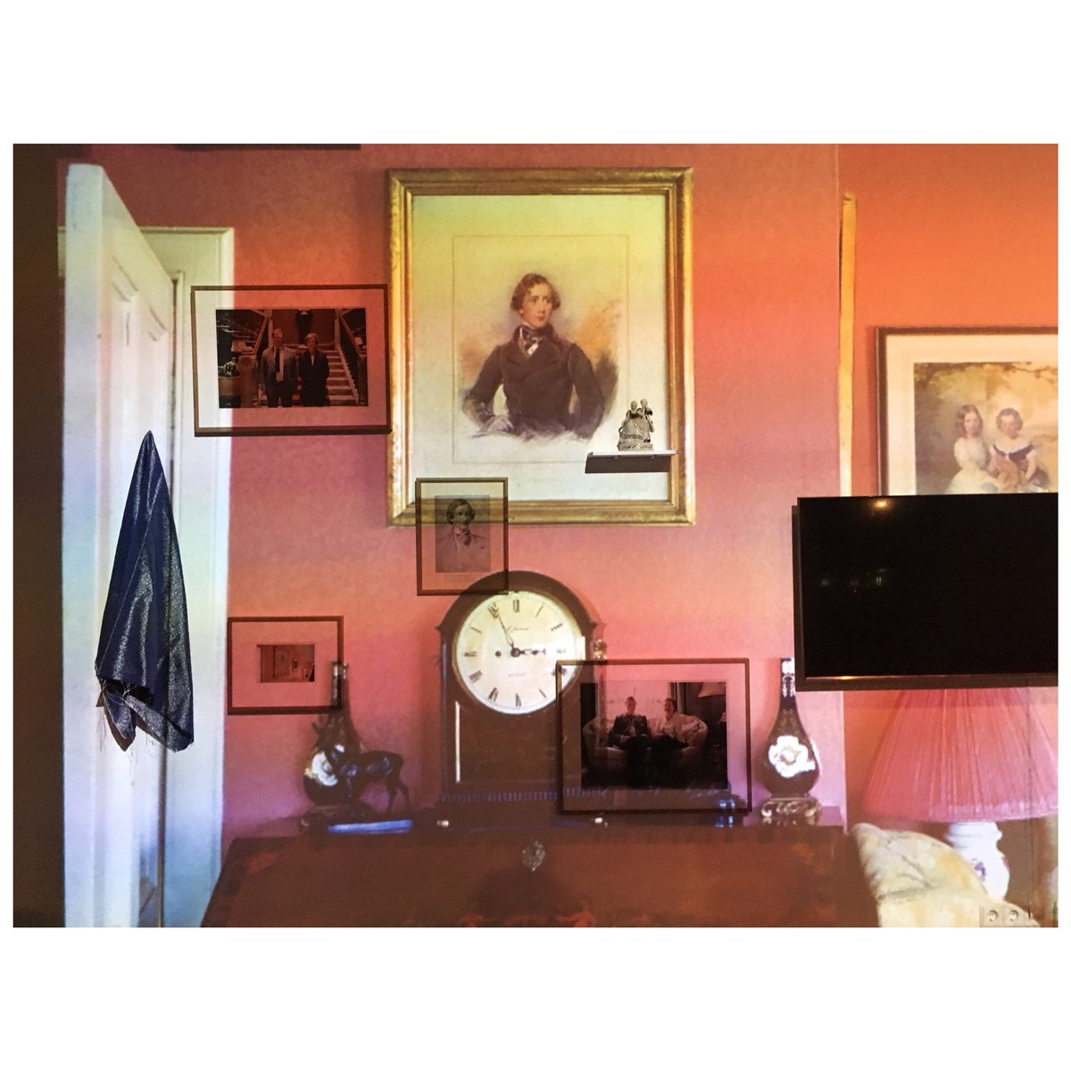 elly_clarke's tweet image. Thanks to everyone who came to A Class(y) Lecture at Galerie Wedding this eve! Here are some post show phone shots. Performance stills will follow.