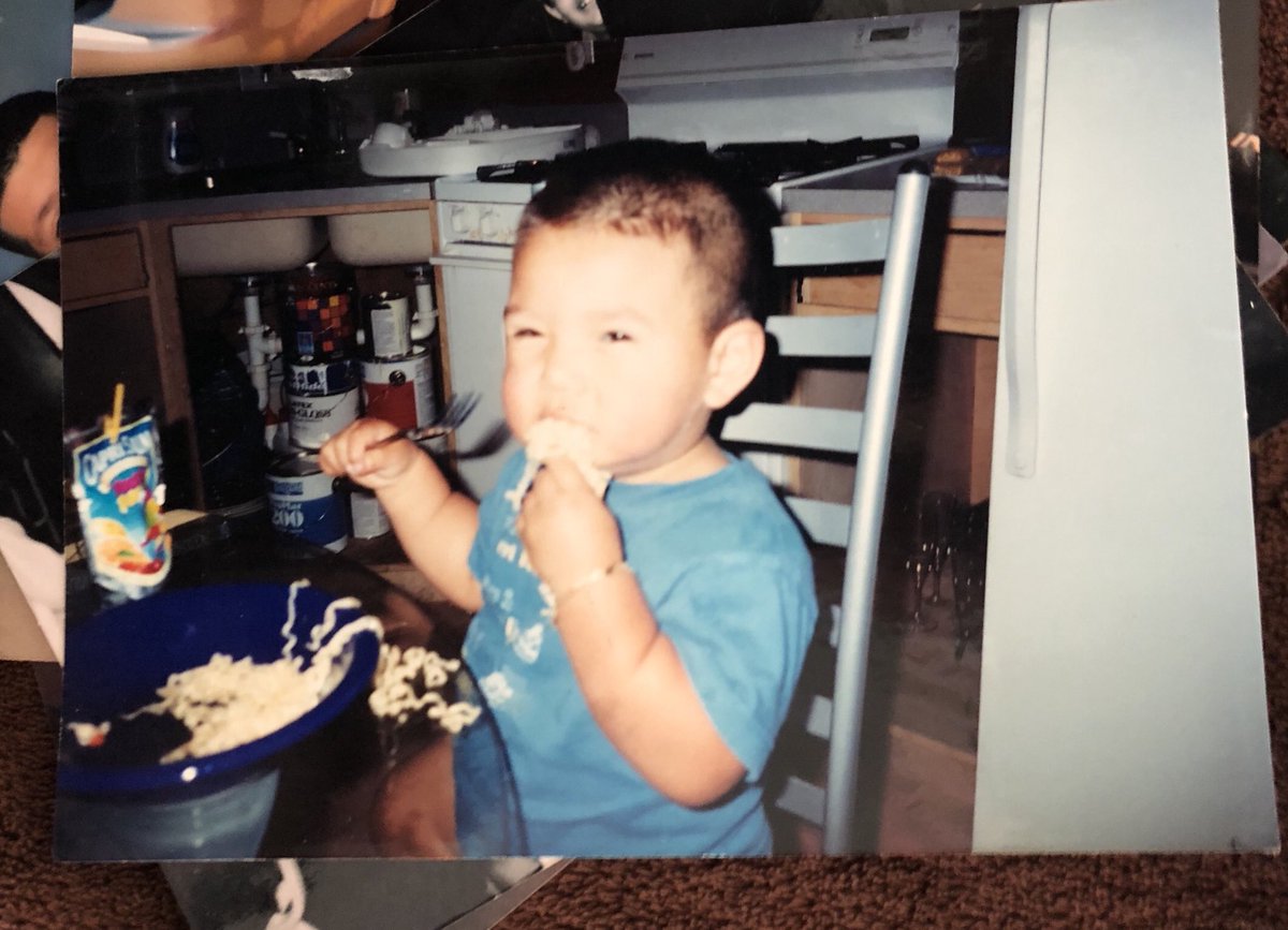 ENZO_N_THINGS's tweet image. Smh I used to be #teamLightskin 
🤢