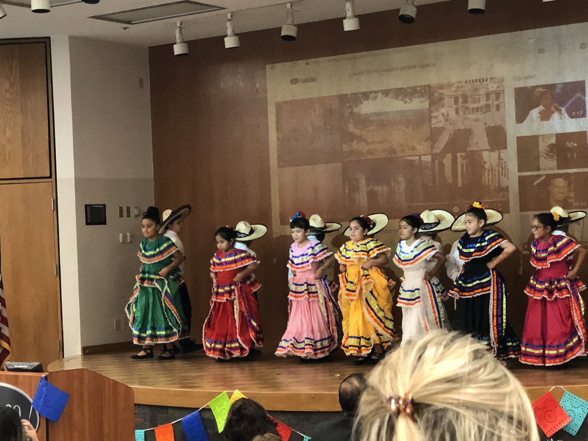 Great day full of learning with the Best Dual Language Teachers #Jim Cummings  #Region20WorldConference <a href="/NISDEllison/">Ellison Elementary</a> <a href="/NisdBILESL/">NISD Bilingual & ESL</a>  <a href="/duallanguage/">Dual Language Dallas ISD</a>