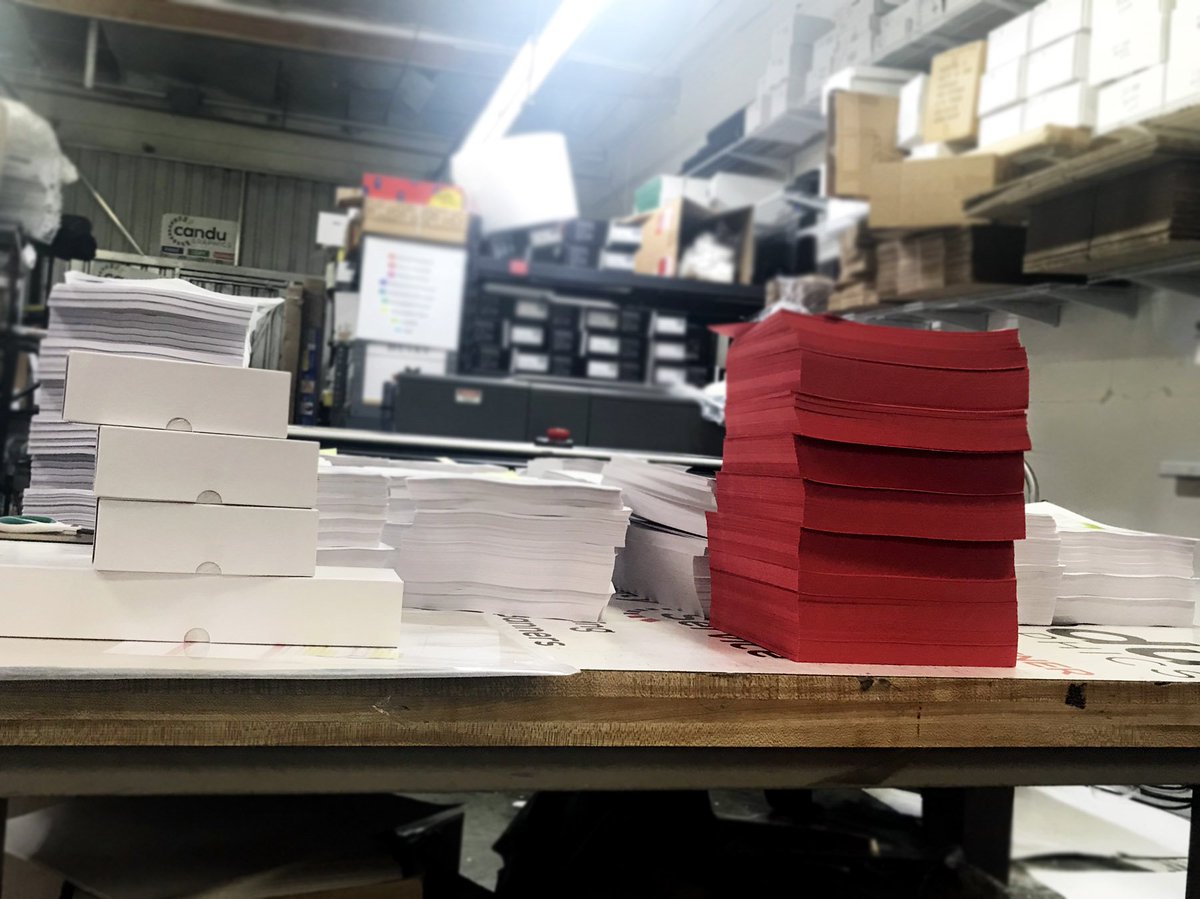 Candu_Graphics's tweet photo. Printing... all day, everyday... [almost] 😜😃👍
.
.
.
#WestlakeVillage #DigitalPrinting #OffsetPrinting #Banners #Signage #Posters #VehicleWraps #PromotionalItems #ConejoValley #VenturaCounty #Printing #Flyers #Newsletters #OutdoorSignage #Programs #PrintShop #AutoWraps https://t.co/ZnQaS4V1aA