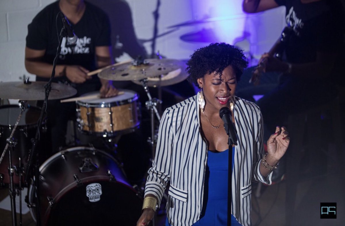 iamskylerreed's tweet image. #tbt 🌻 In my element at @musicnvibez several months ago 🎶
.
.
.
#SkylerReed #IssaRaeSingle #LostMemories #ATLartist #RnB #Soul #Singer #Songwriter #Artist #Music #Performer #Vocalist #ATLsingers #Atlanta #Musician #ATL #throwbackthursday #gig #musicvibes #musicnvibez