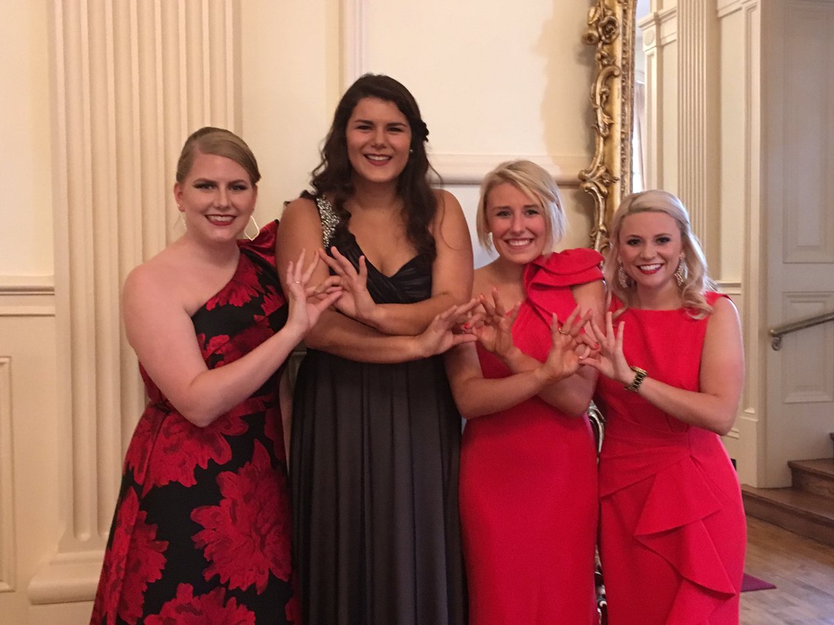 So proud of our zeta ladies for reppin us so well as Homecoming Nominees! Also, congrats to <a href="/kennedynmoore/">Kennedy Knight</a> for being Homecoming Queen! #gobaylorzta