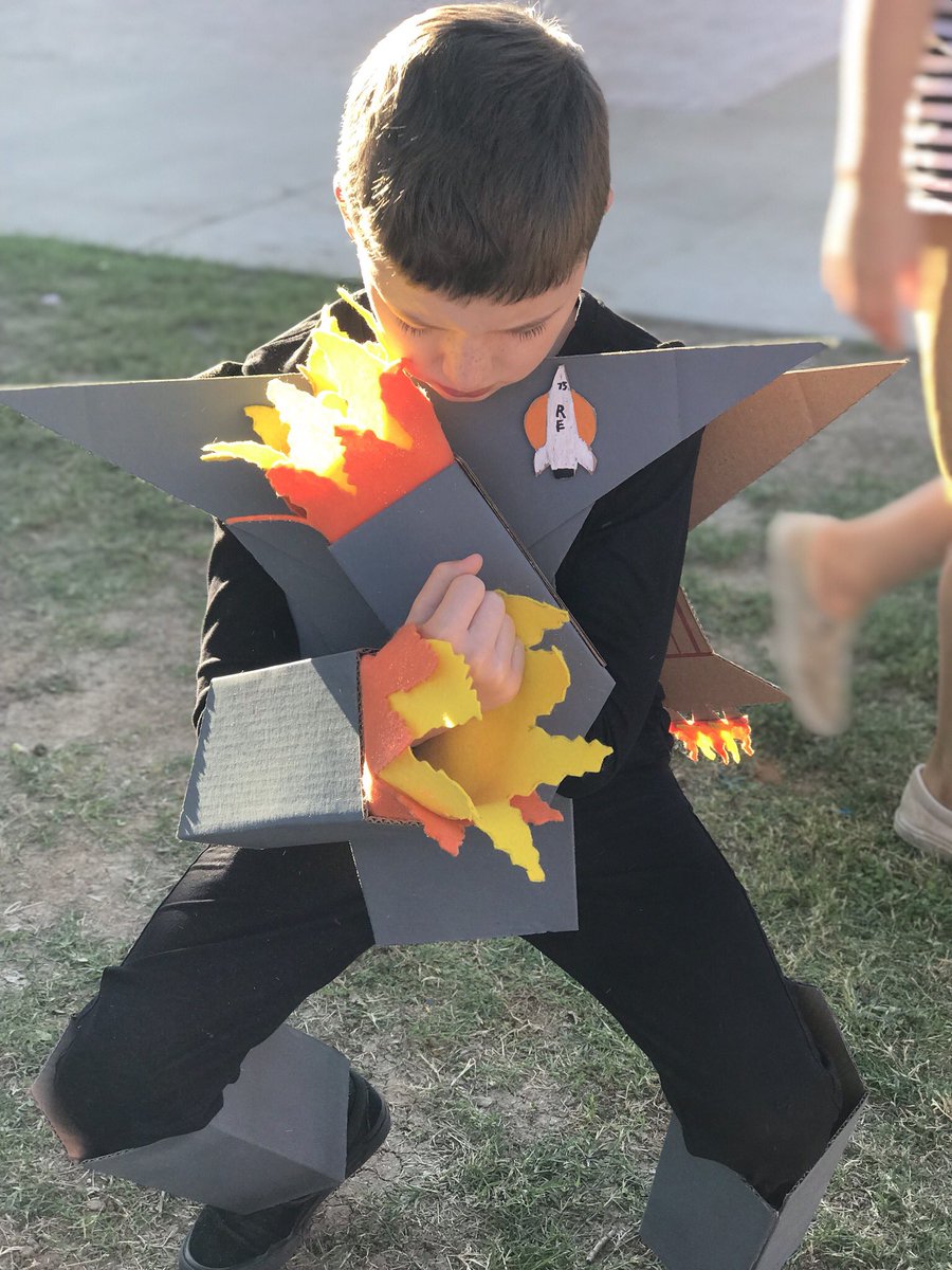 MrsCox5thgrade's tweet photo. Element day 2018 was a hit !!!! https://t.co/HeaOQnFvPC
