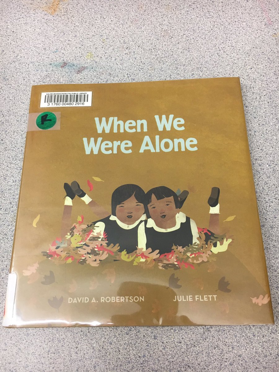 sarah1stgrade's tweet photo. Week 5 of our Global Read Aloud picture book share with our buddies!  Loved listening to @hmurphygrade4 ‘s 4th graders point out all the similes they found in this special read! #GRA18 #GRAPB18 #barrowsshiningstars https://t.co/TU57KmffDH