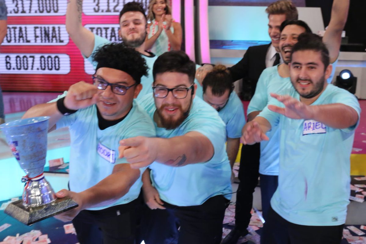CombatePy's tweet image. Y finalmente el equipo de #ViajandoVoytv se quedó con la victoria y es el gran ganador de #BilleteRPC💸💰 Muchas Felicidades al equipo💸👏