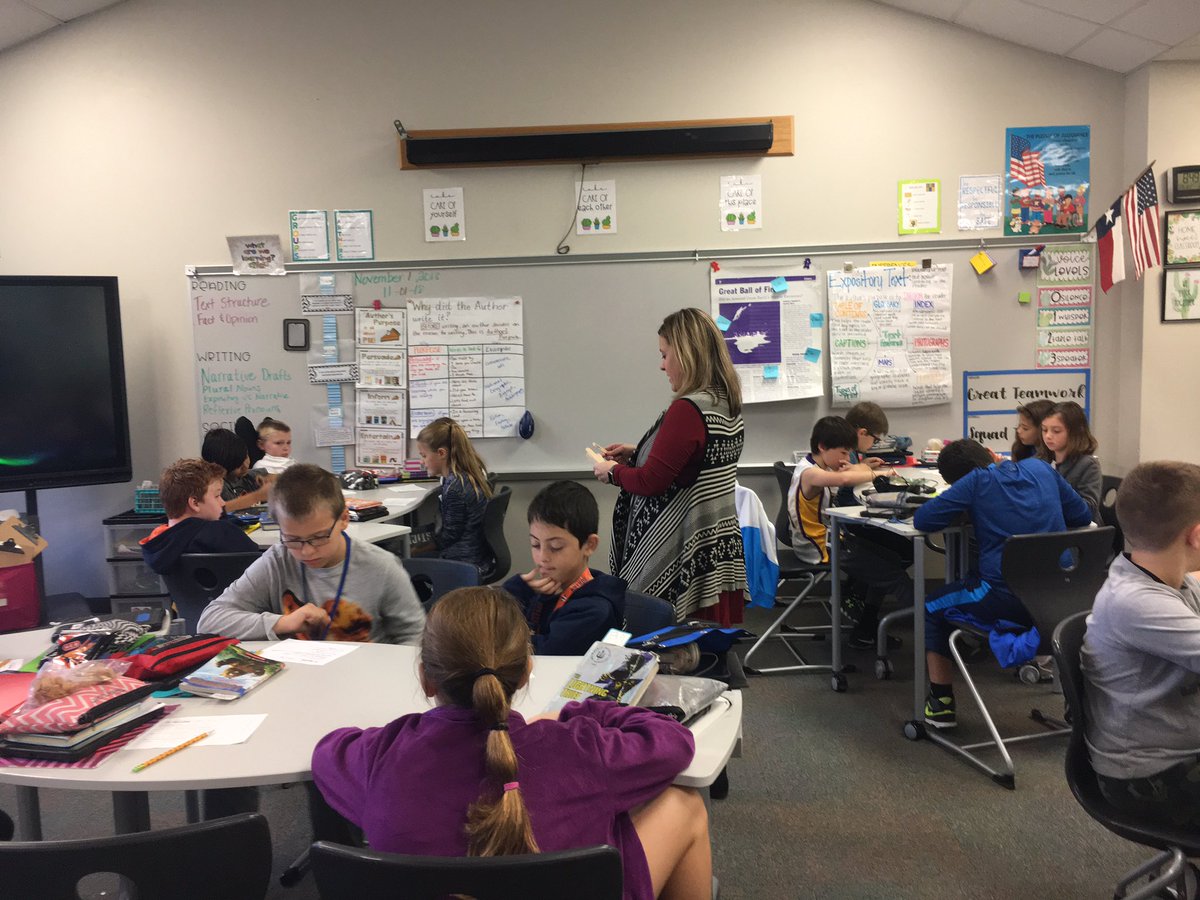 kunnmel's tweet image. #LBEshowcase Ms. Morales’ students collaborating on their DOL with peer evaluation, pop-cycle sticks for random responses, followed up with a #classflow @LearnPromethean of Narrative/Expository collaborative table sort activity. #MISDProud #mpowered @Longbranch_Elem