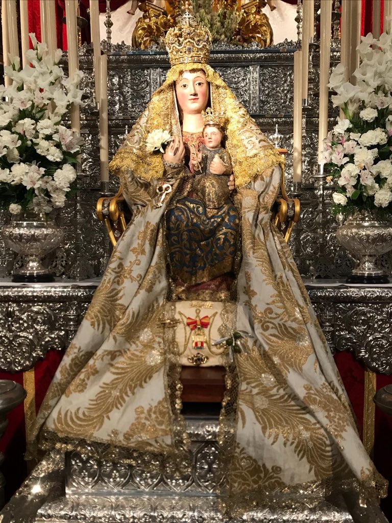 FDCAMACHOSL's tweet image. Deseamos un feliz tercer domingo de octubre y una fructífera romería de Ntra. Sra. de Valme al pueblo de Dos Hermanas y a todos los nazarenos y valmistas, ¡Válenos Señora!