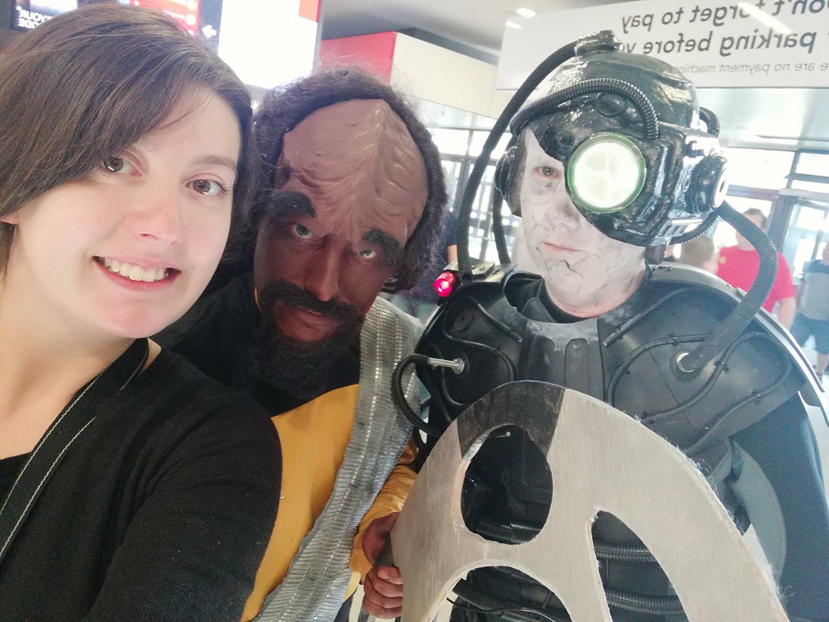 Enjoyed destination star trek yesterday. If anyone has any photos of these guys please share... Thank you in advance #DST