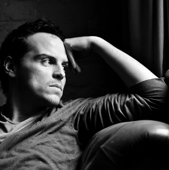 Happy birthday Andrew Scott! I love you so much ! 