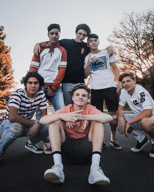 nolanmen69's tweet photo. Oh.  FUCK... SHIT... BITCH...
.
.
.
.
.
.
.
.
.
#knottsscaryfarm #knottsberryfarm #moped #indiana #sheckwes #nikon #saftb #4tb #pizzarolls https://t.co/bZGlRWHB2p https://t.co/RoBANK3iaj