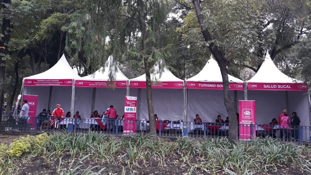 DiversidadCDMX's tweet photo. Personal de la #DGIDS participó en la Feria Médica de Salud en la Alameda de Santa María la Ribera, Del. Cuauhtémoc. https://t.co/wR7gwK4UXY