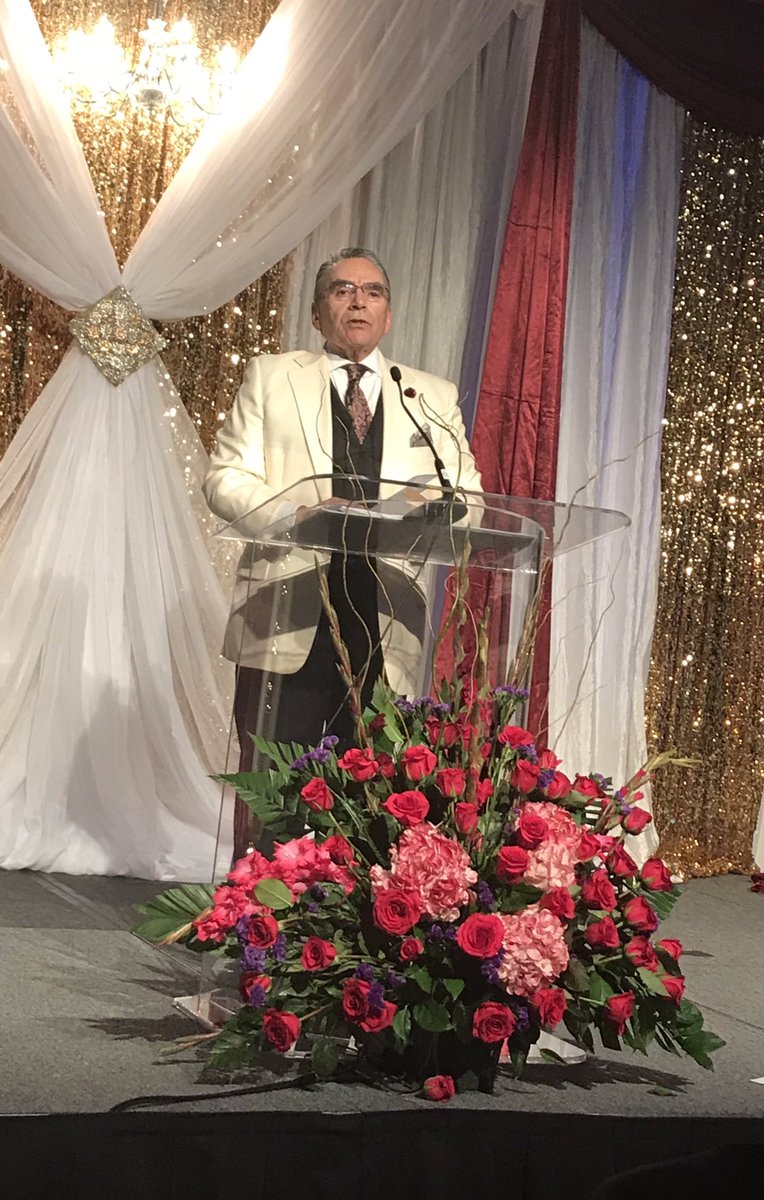 raquelgsanjose's tweet photo. Congratulations to @HFSVpage for 29 years of serving the Hispanic community in Silicon Valley. @BankofAmerica is proud to join in the celebration. #hfsvball https://t.co/sz4lsE55Mr