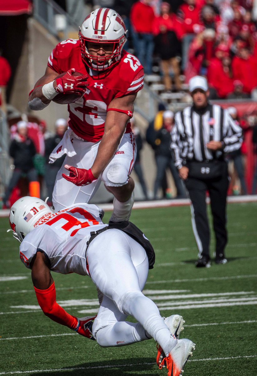 mike_atkenson's tweet photo. Back again with my favorites from Camp Randall #WeatherIsWild https://t.co/ON4o6pIl0H