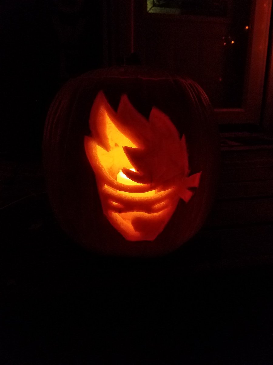 GruMasta's tweet photo. Happy Halloween @Ninja this pumpkins for you. 🔥 https://t.co/3XCF3OXV8s