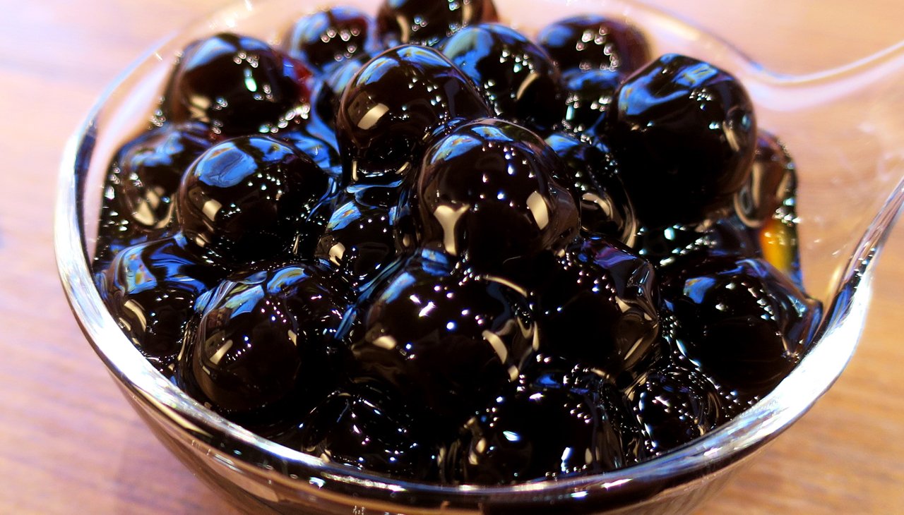 Teaway ティーウェイ Imagine All The People Living For Today Imagine All The People Drinking Tapioca 請享用我們福岡自家工廠用心生產的一顆一顆又大又q彈的膠原蛋白珍珠 福岡の自社工場で一粒一粒心を込めてお作りした 大粒もっちもちの