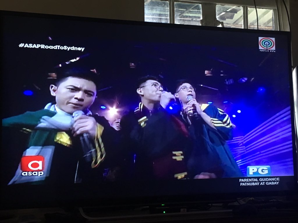 tlrnsibesnick05's tweet photo. Nasa Hogwarts sila @IsabelaVinzon, @jaydaavanzado, @Espanto2001, @kyle_echarri at si @jeremyeglinoga ngayon! 😍👏🏻👏🏻👏🏻👏🏻

 #ASAPRoadToSydney https://t.co/PTIVfIJU3T