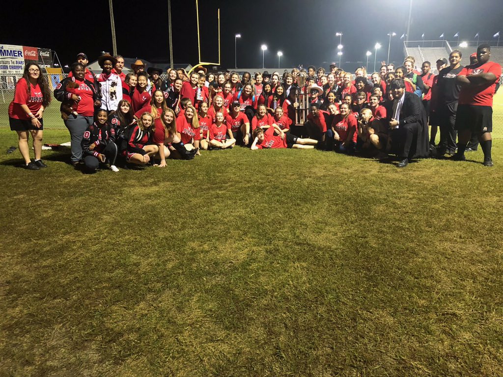 Haynes8Haynes's tweet photo. I love my band. It was about time that even-year curse was broken. Congratulations to everyone in the brigade and everyone who competed❤️❤️❤️❤️ https://t.co/umbByqpD4v