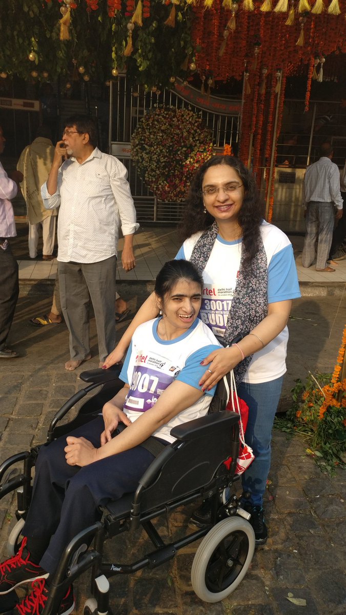 ApanditPandit's tweet photo. #All4Inclusion: At Airtel Delhi Half Marathon....absolutely wonderful morning.... https://t.co/HOZ5sUOkNU