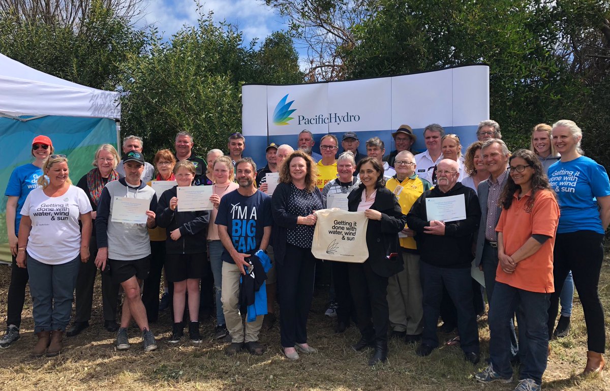 LilyDAmbrosioMP's tweet photo. So pleased to join Kylie Gaston ALP candidate for South West Coast and other community members at Cape Nelson South windfarm to celebrate #VRET #WindFarmOpenDay @pacifichydro https://t.co/kMzR5caU9R