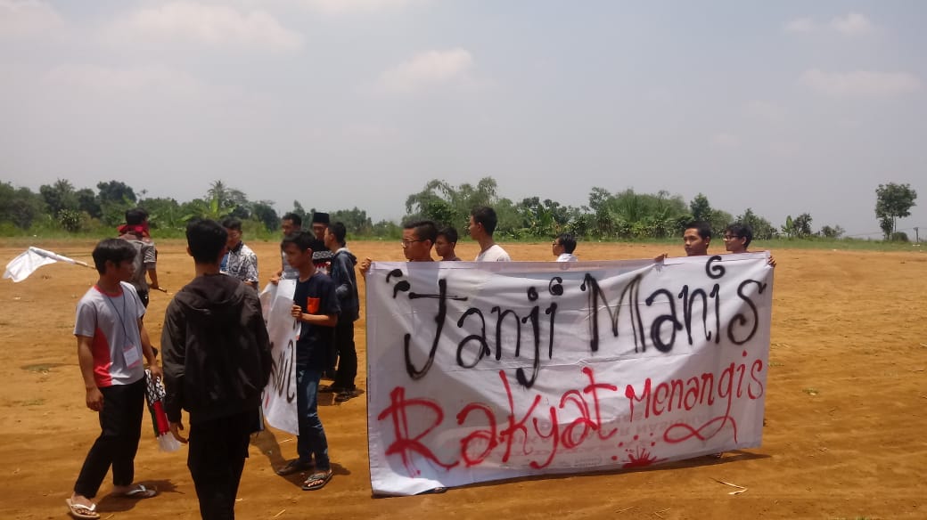 Simulaksi Aksi DM 1 Komisariat UIN Syarif Hidayatullah Jakarta

Hidup Mahasiswa!!
Hidup Rakyat Indonesia!!