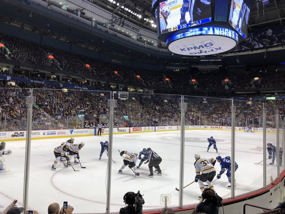 solohohoho's tweet photo. Thanks for the free tix! What a game @canucks @BoHorvat https://t.co/9wwYMZybqn
