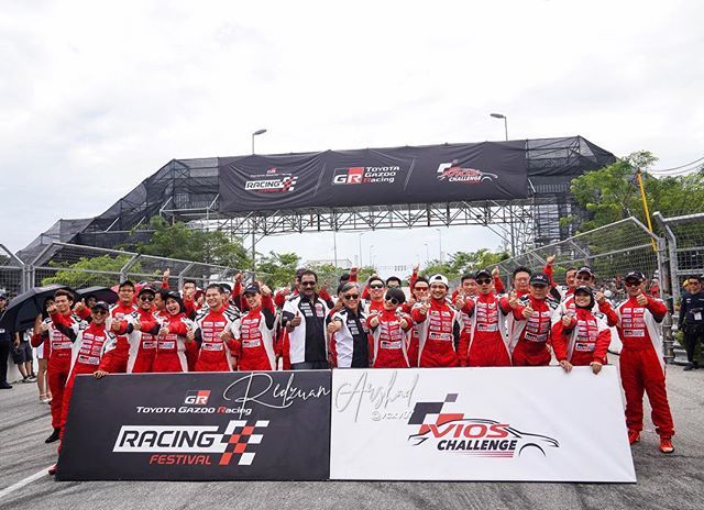 vcxv07's tweet photo. Good luck racers 💪🏼🏎
Race 2 today at MAEPS Serdang
@toyotamy #toyotagazooracingmalaysia #allaboutthedrive #vioschallenge #drive❗️
@nabilzira @dianadanielleb @official_aimantino @akimahmad @atatat1331 @khaibahar94 @jannanick @nabila.razali  @wanyhasrita https://t.co/oKlYFrM0Sy https://t.co/ILPK20esAK