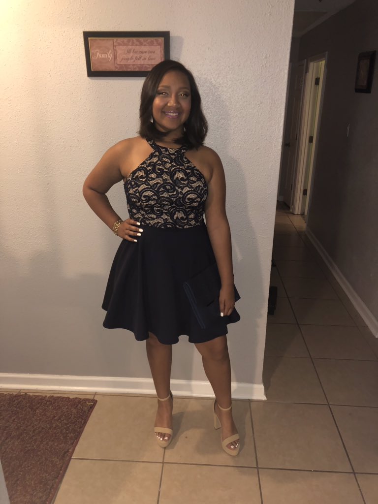 itotallynotniya's tweet image. #hoco2k18