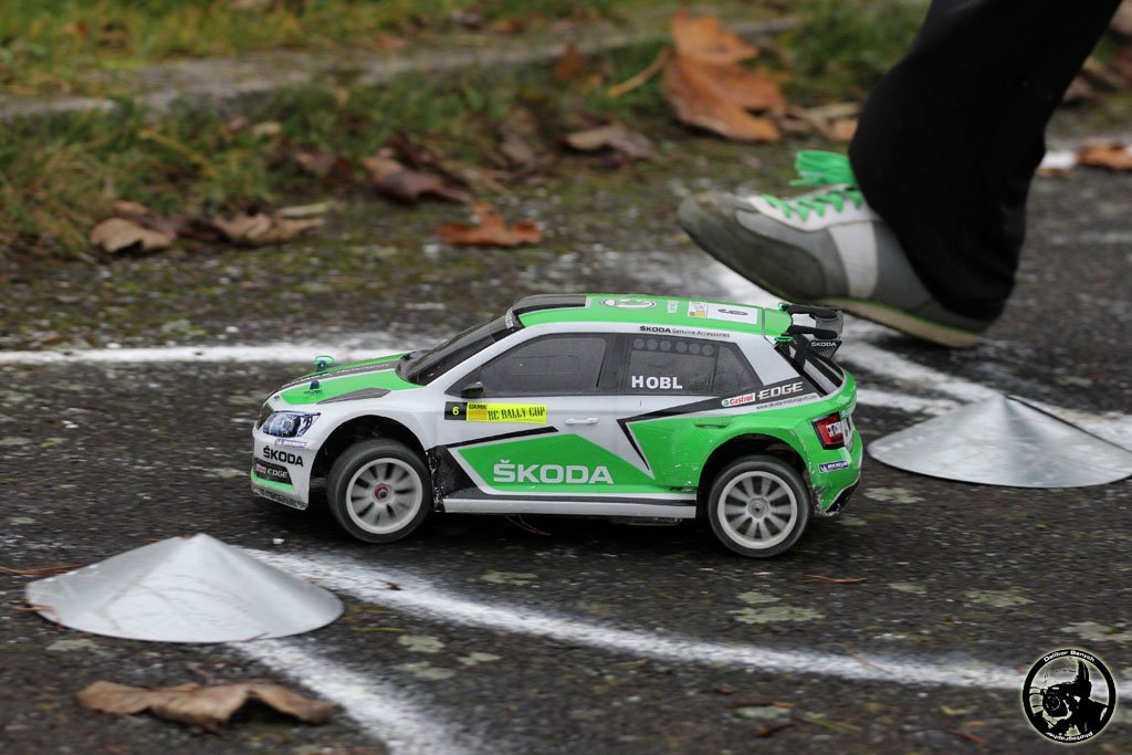 574Isab's tweet photo. SKODA LANZO EL NUEVO INTEGRANTE DEL EQUIPO SKODA EN EL RALLY DE SUECIA PARA ESTA 2 TEMPORADA ,EL SKODA FABIA RS VIENE EQUIPADO CON TECNOLOGIA DE PUNTA PARA ESTOS CIRCUITOS DE RALLY DE SUECIA Y SE PREPARAN PARA LOS NUEVOS RETOS .
#SKODA   #RALLYENSUECIA https://t.co/SHEbZIxj4s
