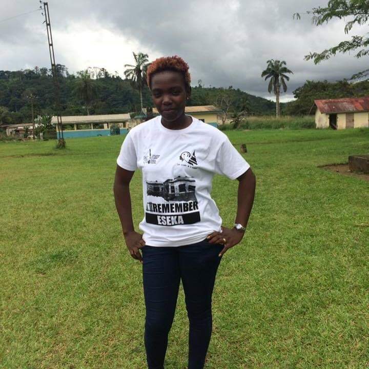 Asitchoma's tweet photo. 21 octobre 2016 - 21 octobre 2018
2 ans que de nombreuses familles Camerounaises ont perdue un fils, une fille, un parents dans la catastrophe ferrovière d'Eseka.
2 ans que plusieurs victimes trainent dans les tribunaux pour avoir une indemnisation.
Une pensée!
#RememberEseka https://t.co/Ty4DNgfDRe