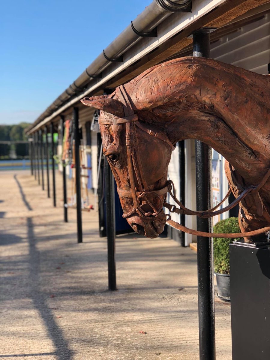 Come and visit thecountryhouseandstables.com located <a href="/rcbpoloclub/">Royal County of Berkshire Polo Club</a> Royal County of Berkshire Polo Club main car park fantastic Christmas presents available and equine art #countrylife