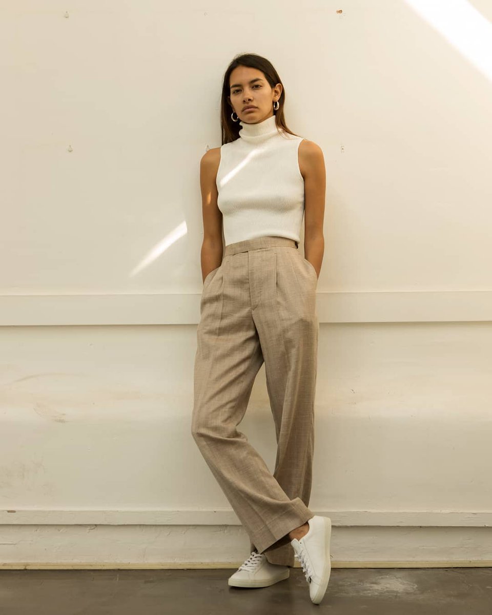 mformodelsblog's tweet photo. Danea Panta (Peru's Next Top Model cycle 1) modeling for Alex Eagle FW 2018 collection! Photo by Thea Sneve Lovstad! #TOPMODELWORKS #PeNTM #PerusNextTopModel #DaneaPanta #AlexEagle #TheaSneveLovstad #Fashion #campaign #fw2018 #model #Fashionmodel https://t.co/B5yKJRIALY