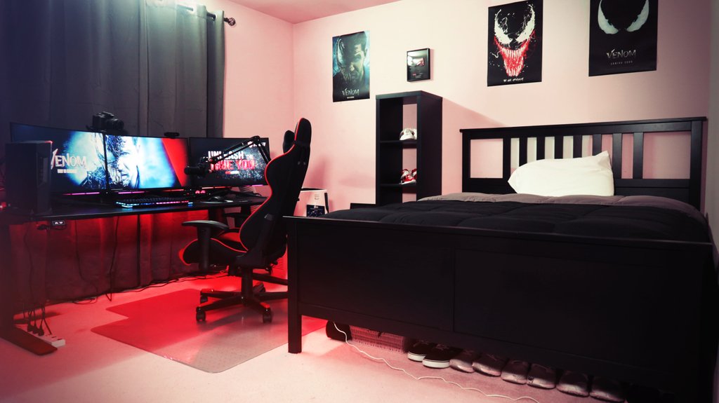 msigaming's tweet image. BEHOLD! Venom-themed Gaming Room Makeover Challenge finally completed! Great work from @Ed_TechSource and @RageElixir! What other gaming room setup themes do you expect??

👉Before/After pics:  msi.gm/2pLdXVI
#MSIxVenom #Venom