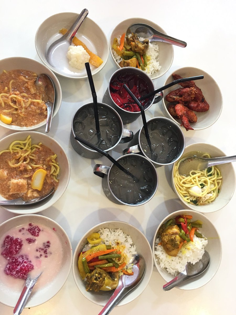 alhabshyyy's tweet photo. Wah saya kenyang makan #eatandrepeat #bigbowlice 💕😋 https://t.co/EEssNGNi3w