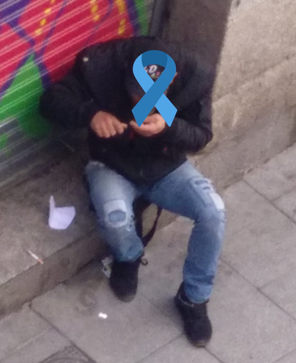 PBarrioLavapies's tweet photo. Vecinos de #lavapies 🗣🗣
Q orgullo de vecinos,  verbalizando  los problemas  👏👏 
La droga,  trae degradación e inseguridad a un barrio, en breve dejaremos de ser lo mas  #cool
   
#EquiparacionYa @jusapol https://t.co/nb5zkS2cVH