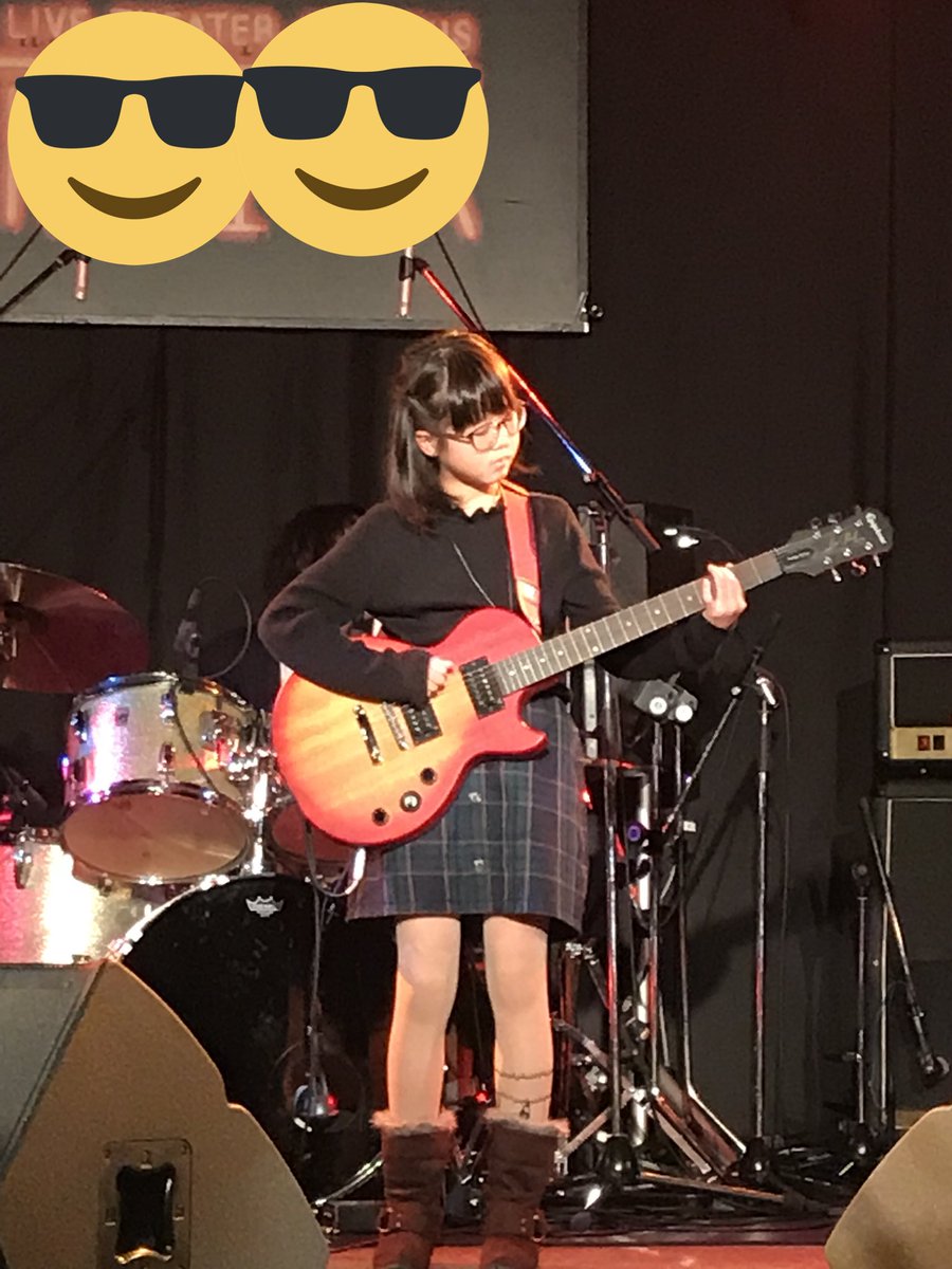 purideko's tweet photo. そら、ギター発表会🎸
去年より成長していたね！お疲れ様！ https://t.co/nh8si8pkV6