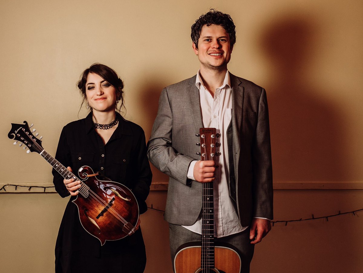 martha_bailey_'s tweet photo. On 9th Nov I will be supporting the amazing folk duo @gilmoreroberts in Didcot, Oxford 🙌 Katriona and Jamie are 3 x nominees for the BBC Radio 2 Folk Awards and have toured with Fairport Convention, so I feel hugely honoured to be supporting them!! Tix: https://t.co/fyiuSLNNO3 https://t.co/UzBHRmd7Sn